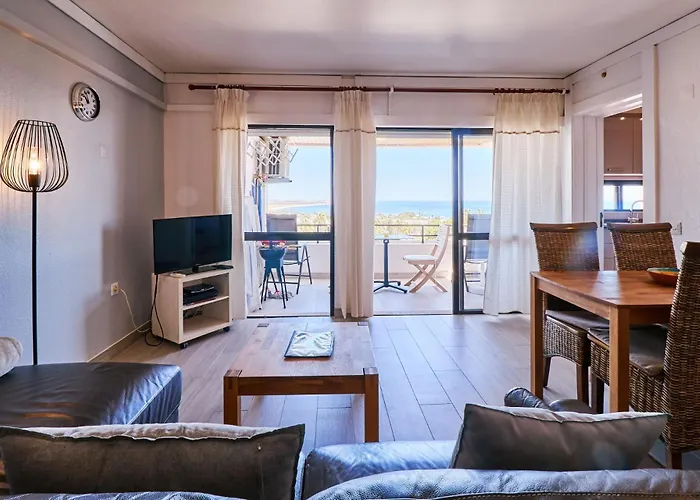 Carina Mit Wunderschoenen Meerlblick