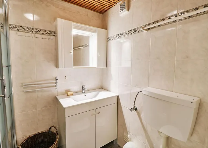 公寓 Carina Mit Wunderschoenen Meerlblick